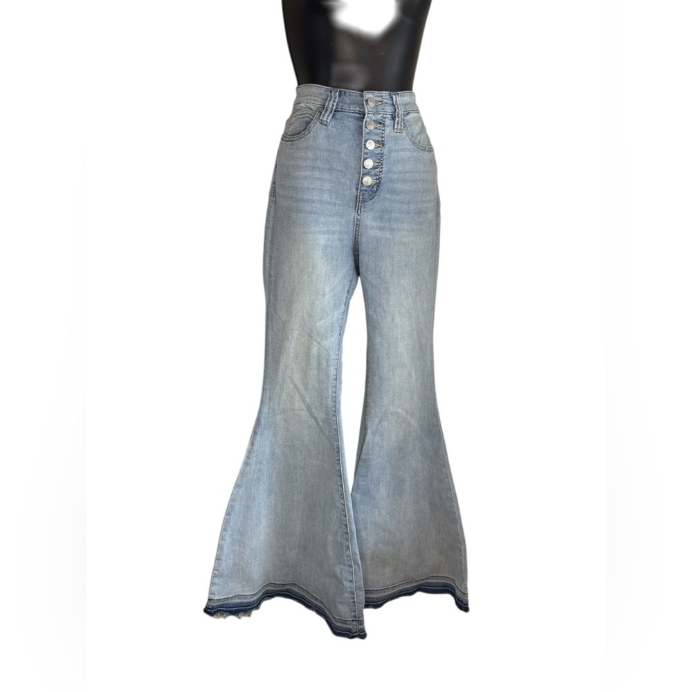 Free People We The Free IRREPLACEABLE Kent Blue Flare Raw Hem Button Fly Jeans - Picture 4 of 10